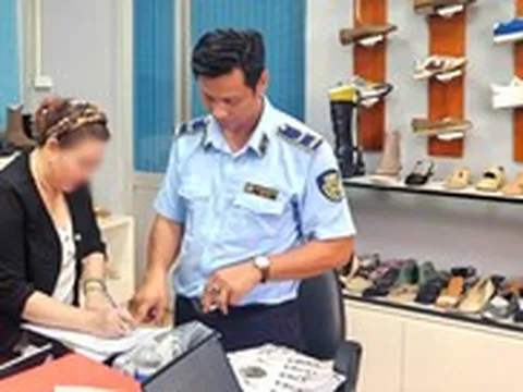 Nguồn tin từ Mỹ giúp phát hiện nhà máy ở Việt Nam làm giày giả mạo thương hiệu lớn