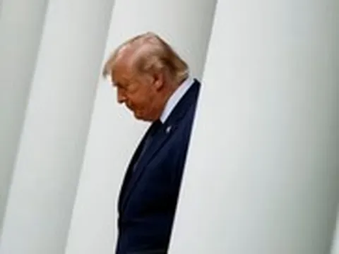 Hạ viện Mỹ thông qua nghị quyết yêu cầu ông Trump chấm dứt chiến sự với Iran