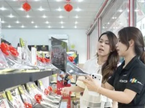 Đồ công nghệ tăng giá: Người mua đắn đo từng đồng, chuỗi bán lẻ tìm chiêu kích cầu