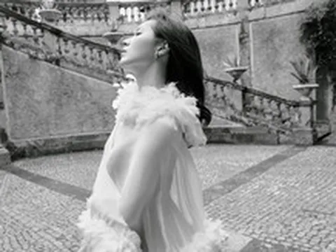 'Biểu tượng phá cách' Lim Kim tái xuất sau 13 năm với album Exit to Nowhere