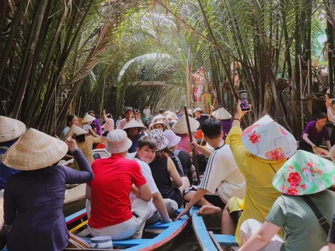 Cồn Thới Sơn kẹt xuồng