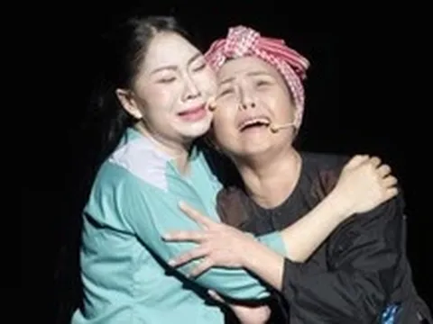 Vở cải lương Tiếng hò sông Hậu diễn phục vụ kỷ niệm Ngày Thương binh - Liệt sĩ tại An Giang
