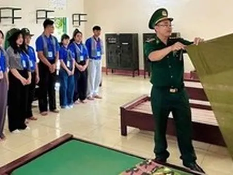 100 sinh viên ĐH Quốc gia TP.HCM mang thanh xuân tình nguyện lên miền biên thùy