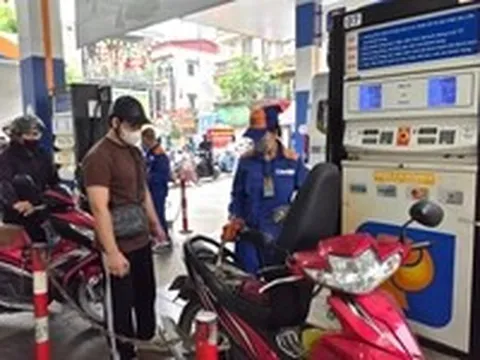 Bán lẻ, phân phối xăng dầu 'tố' đầu mối không cấp đủ hàng, Petrolimex lên tiếng về nguồn cung