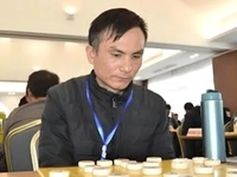 Kỳ thủ 'cờ tướng giang hồ' đấu 3 trận bất bại với Lại Lý Huynh