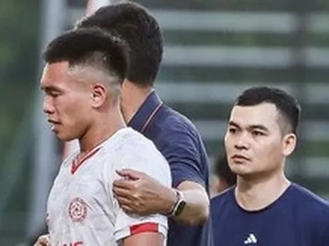 Cầu thủ U23 Việt Nam vui buồn lẫn lộn trước khi lên tuyển chuẩn bị cho Asiad 2026