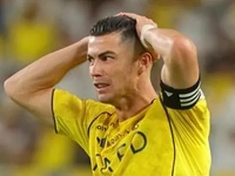 Al Nassr khủng hoảng tài chính, hậu World Cup tương lai Ronaldo ra sao?