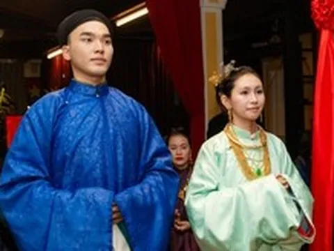 Giới trẻ 'xuyên không' dự đám cưới Nam Bộ xưa