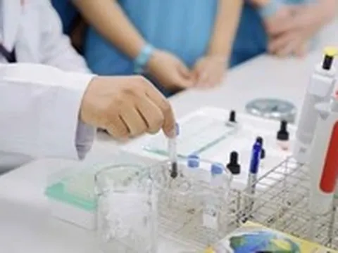 Địa phương chi tiền tỉ thu hút giáo sư ngành y có hiệu quả?