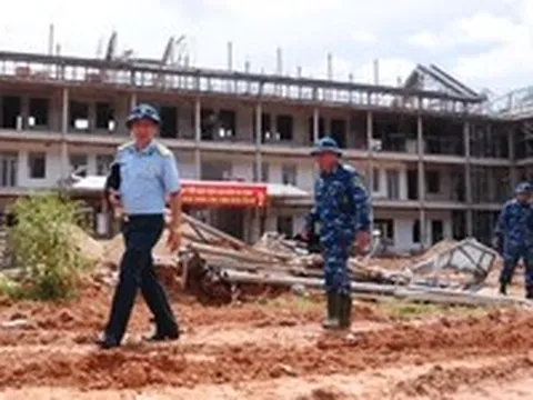 Công nhân, bộ đội chạy đua cấp tốc xây trường nội trú liên cấp vùng biên giới