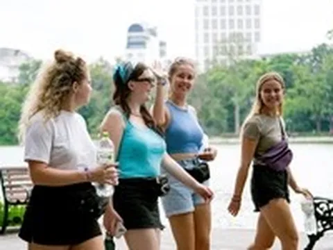 Du lịch Hà Nội bội thu 7 tháng đầu năm, doanh thu hơn 86.000 tỉ đồng