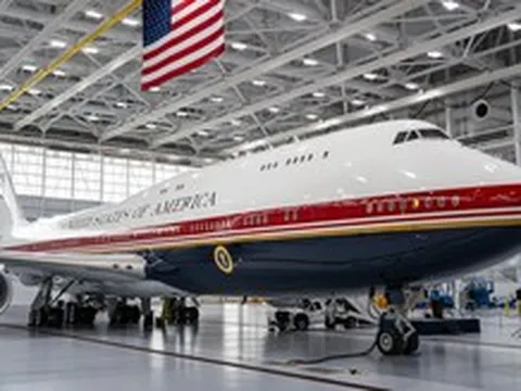 Boeing mất hơn 3 tỉ USD vì dự án Air Force One của ông Trump