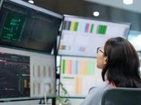 Loạt cổ phiếu ăn mừng sau báo lãi đậm quý 2, VN-Index tăng tiếp hơn 30 điểm