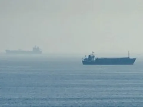 Trung Đông tối 31-7: Iran tuyên bố tấn công 2 tàu chở dầu được Mỹ 'hộ tống từ trên không'