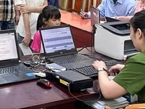 Trẻ dưới 6 tuổi được làm thẻ căn cước ngay trong quy trình làm giấy khai sinh từ 1-9
