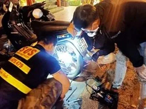 Hai chục ngàn và một tiếng bơm xe