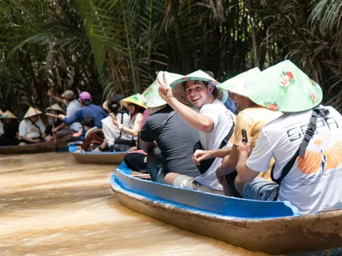 Du lịch miền Tây có gì sau trào lưu check-in xuồng ba lá?