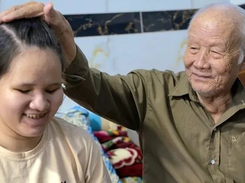 Ngôi nhà ba thế hệ nạn nhân chất độc da cam: Mắt dẫu tối, tình đời sáng