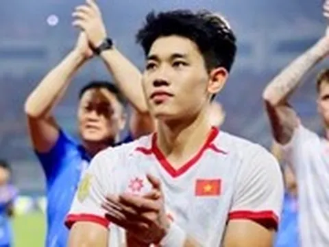 Đình Bắc bị chấm điểm thấp nhất trận Indonesia - Việt Nam, cổ động viên Việt Nam bênh vực