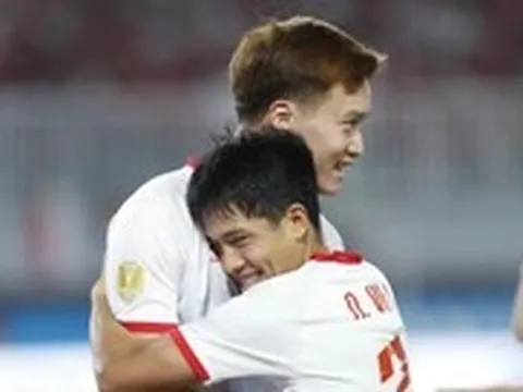 Đè bẹp Indonesia trên sân khách, Việt Nam đặt một chân vào bán kết ASEAN Cup 2026
