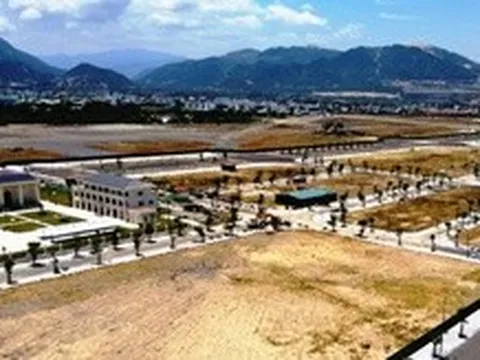Đôn đốc tháo gỡ khó khăn, khắc phục sai phạm tại dự án ở sân bay Nha Trang