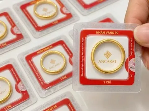 Giá vàng bật tăng lên 4.100 USD/ounce sau tin eo biển Hormuz sắp được mở lại