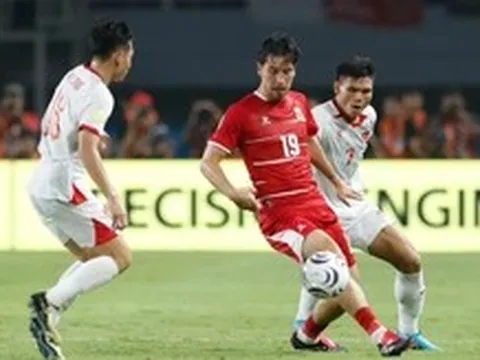 Cầu thủ nhập tịch Indonesia bất ngờ khen tuyển Việt Nam