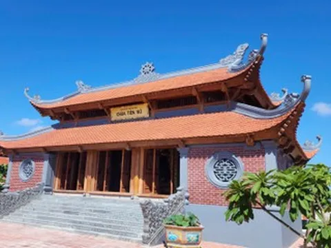 Ngôi chùa đặc biệt trên đảo Tiên Nữ, nơi đón ánh bình minh đầu tiên của Tổ quốc
