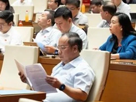 Tin tức sáng 9-8: Quốc hội thảo luận sửa Luật Phòng, chống rửa tiền; Lãi suất qua đêm giảm mạnh