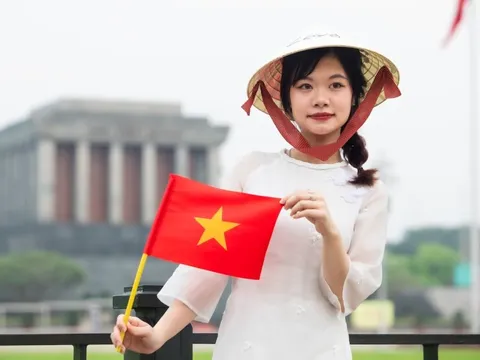 Tạm ngừng viếng để tu bổ định kỳ Lăng Chủ tịch Hồ Chí Minh
