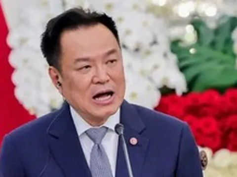 Thủ tướng Thái Lan đình chỉ cấp giấy phép mua súng sau vụ xả súng tại trường học