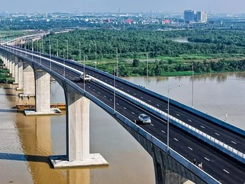 Thủ tướng yêu cầu khởi công toàn bộ 5 dự án vành đai 4 TP.HCM trong quý 4