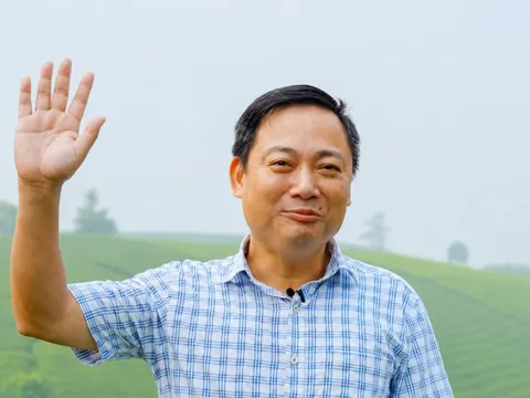 Bí thư ở Phú Thọ 50 tuổi tập làm video quảng bá du lịch