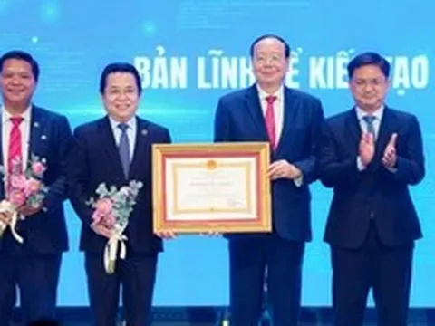Trường ĐH Hoa Sen nhận Huân chương Lao động hạng ba, đặt mục tiêu vào top 500 châu Á