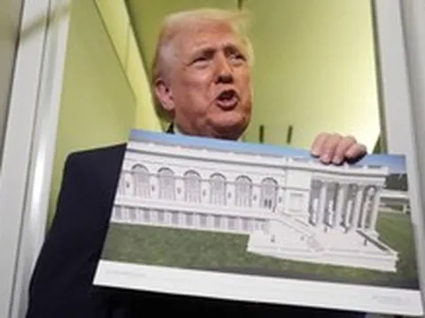 Ông Trump đấu đến cùng để xây phòng khiêu vũ 400 triệu USD tại Nhà Trắng