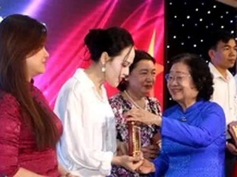 12 năm nối biển với bờ đã có gần 6.000 hội viên Câu lạc bộ 'Vì Hoàng Sa - Trường Sa thân yêu'