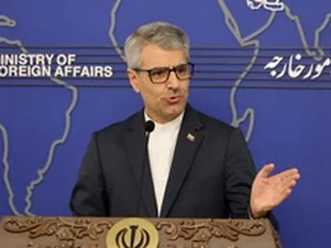 Iran và Oman chốt 'bản đồ Hormuz', bất chấp Mỹ cản trở