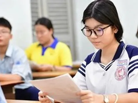 Thi lớp 10 nếu không có ngoại ngữ, bạn đọc vừa vui vừa buồn