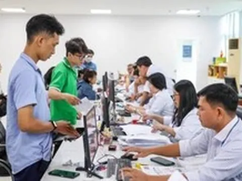 Bộ Nội vụ trả lời kiến nghị cử tri TP.HCM về người không chuyên trách cấp xã, chế độ với cấp phó đoàn thể