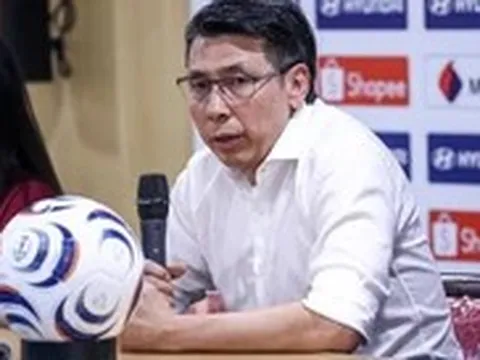 HLV Tan Cheng Hoe: 'Nếu đủ lực lượng, Malaysia có thể chơi cân bằng với Việt Nam'