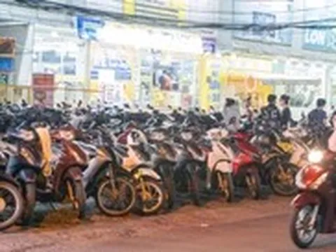 Quy hoạch điểm kinh doanh, xử lý mạnh tay để dẹp lấn chiếm vỉa hè