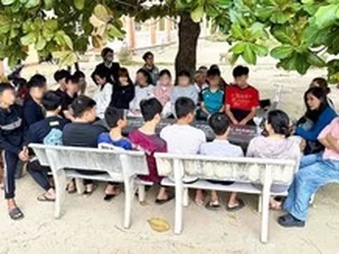 Không đỗ lớp 10 công lập: Đừng để học sinh phải bỏ học vì thiếu lựa chọn