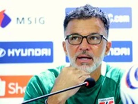 HLV Thái Lan: 'Chúng tôi vẫn còn nguyên cơ hội vô địch'