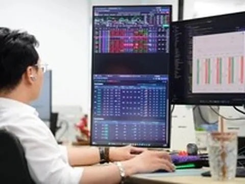 Khối ngoại mua ròng 3 phiên liên tiếp, gần 570 tỉ đồng chảy vào cổ phiếu nào?