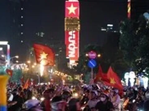 Đêm không ngủ của hàng triệu người hâm mộ bóng đá Việt Nam