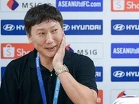 HLV Kim Sang Sik: Hôm nay tôi nhận mình là 'King của bóng đá Việt Nam'