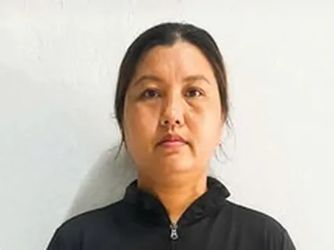 Khởi tố nữ nhân viên giao hàng thu hộ tiền rồi 'lấy luôn'