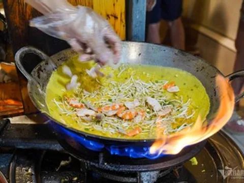 Nghỉ lễ 2/9 không đi chơi xa, foodtour đặc sản các tỉnh thành ngay tại Hà Nội