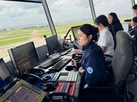 Cách điều tiết để máy bay bớt cảnh 'xếp hàng' vòng vòng trên trời dịp 2-9