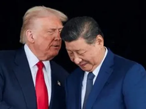 Ông Trump khen Trung Quốc 'đứng ngoài' vấn đề eo biển Hormuz